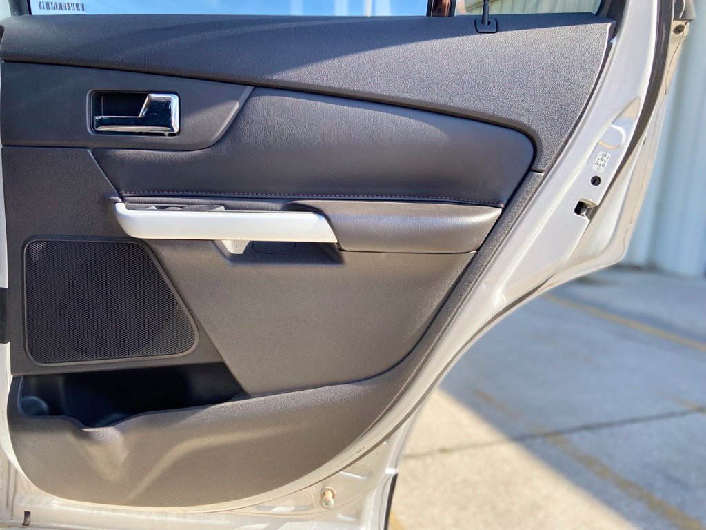 Used 2014 Ford Edge SEL w/ Equipment Group 205A AWD/4WD image 22