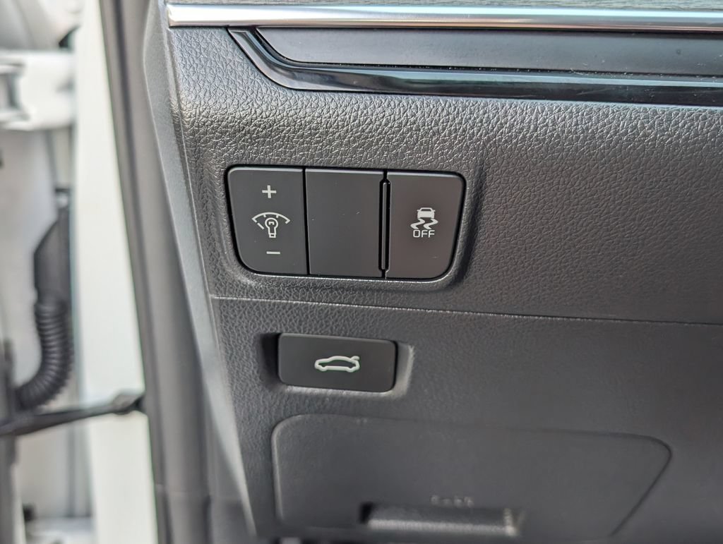 Used 2025 Kia K5 EX FWD image 16