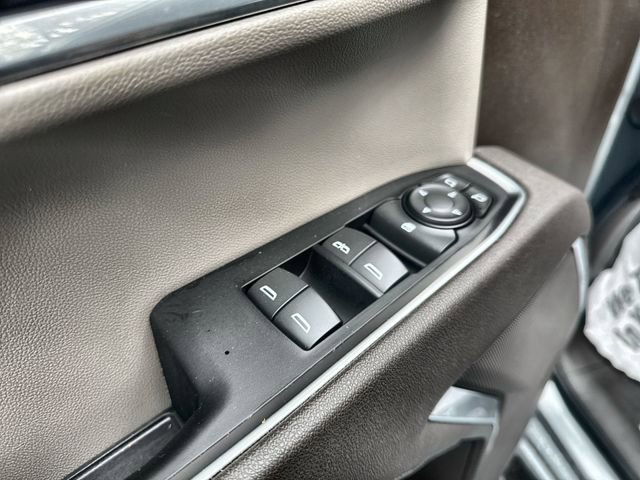 Used 2025 Chevrolet Silverado 1500 LT image 22