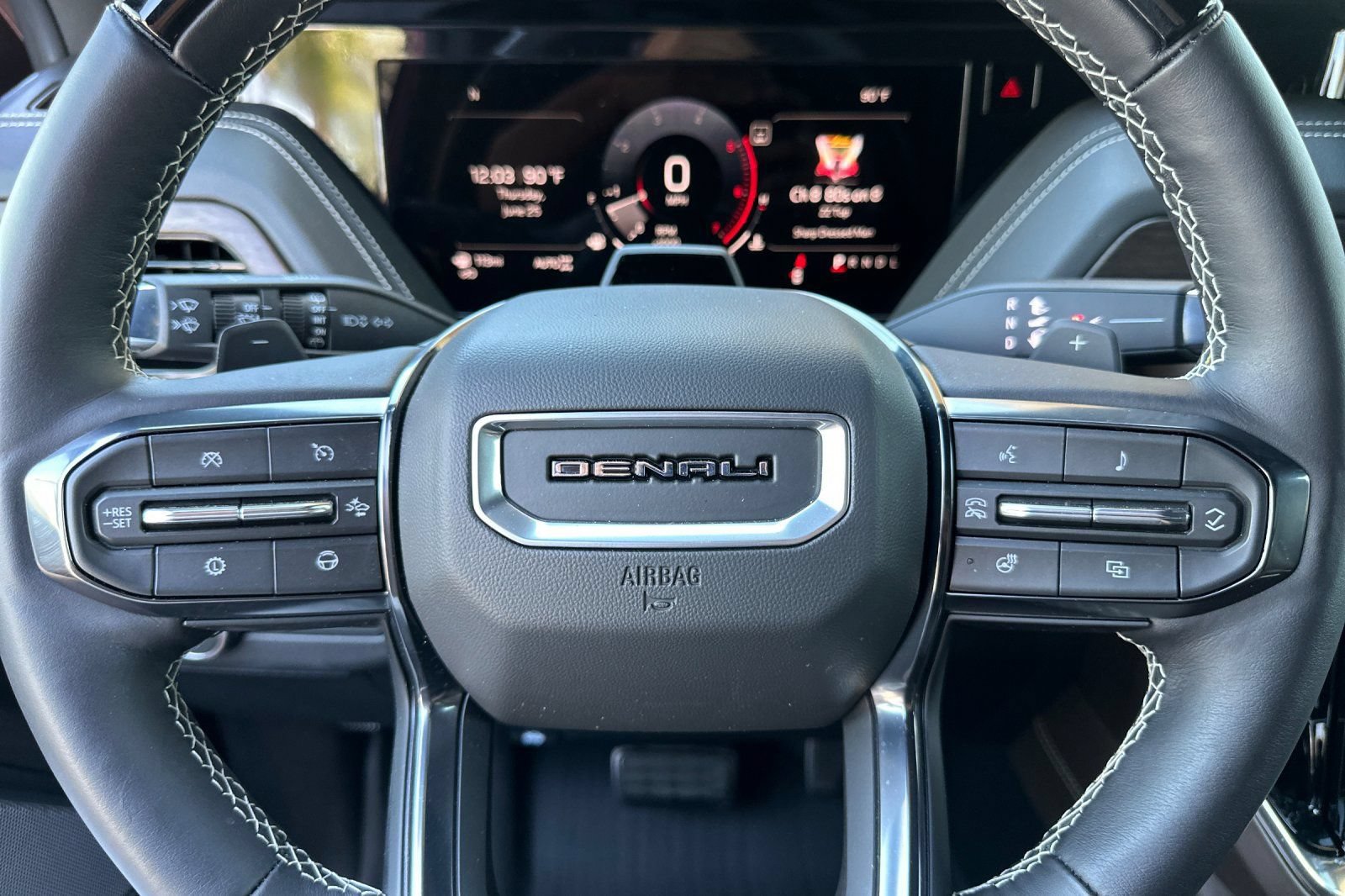 Certified 2026 GMC Yukon Denali Ultimate AWD/4WD image 26