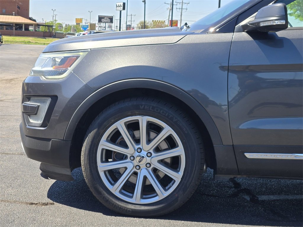 Used 2016 Ford Explorer Limited image 8