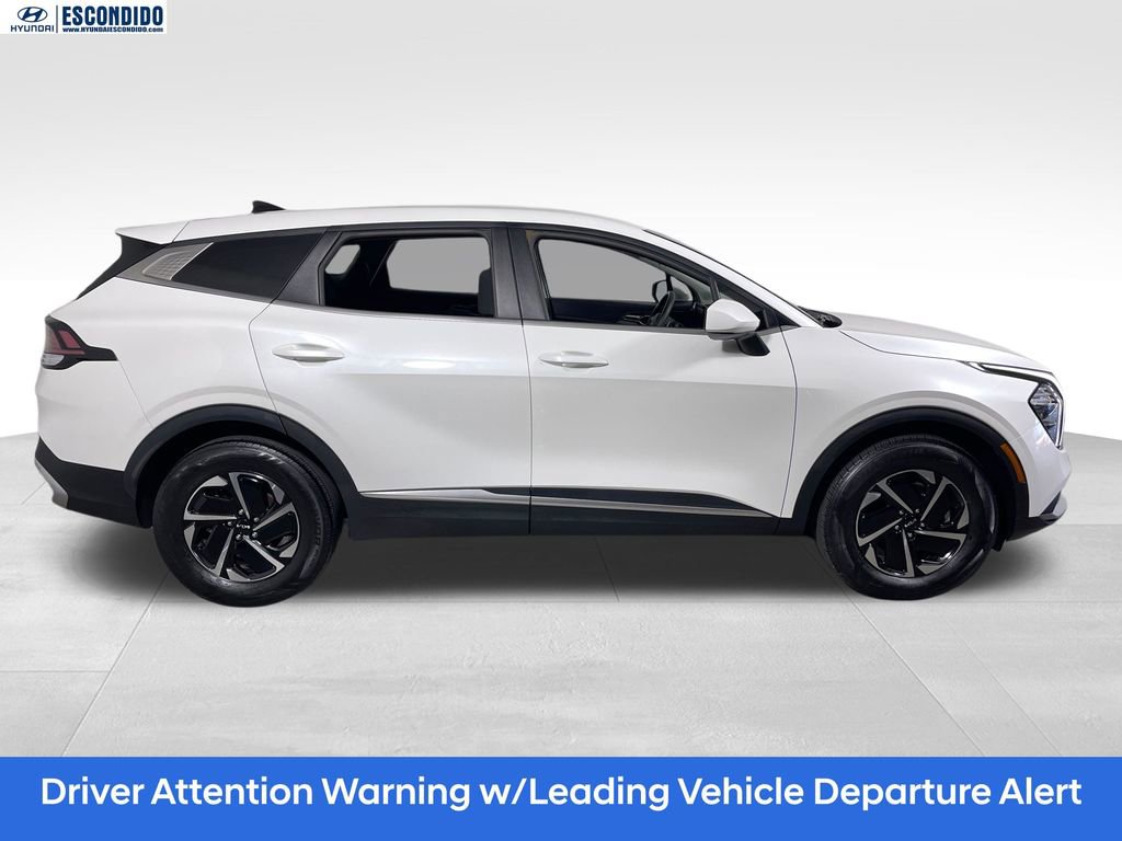 Used 2023 Kia Sportage LX AWD/4WD image 6