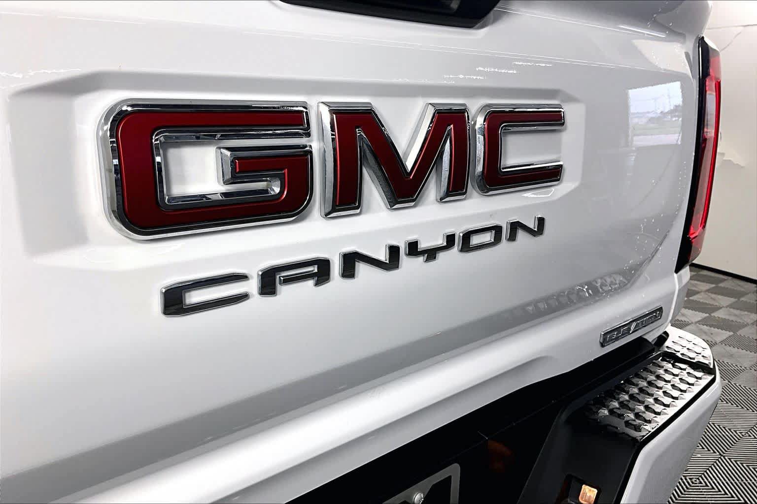 Certified 2026 GMC Canyon Elevation RWD image 30