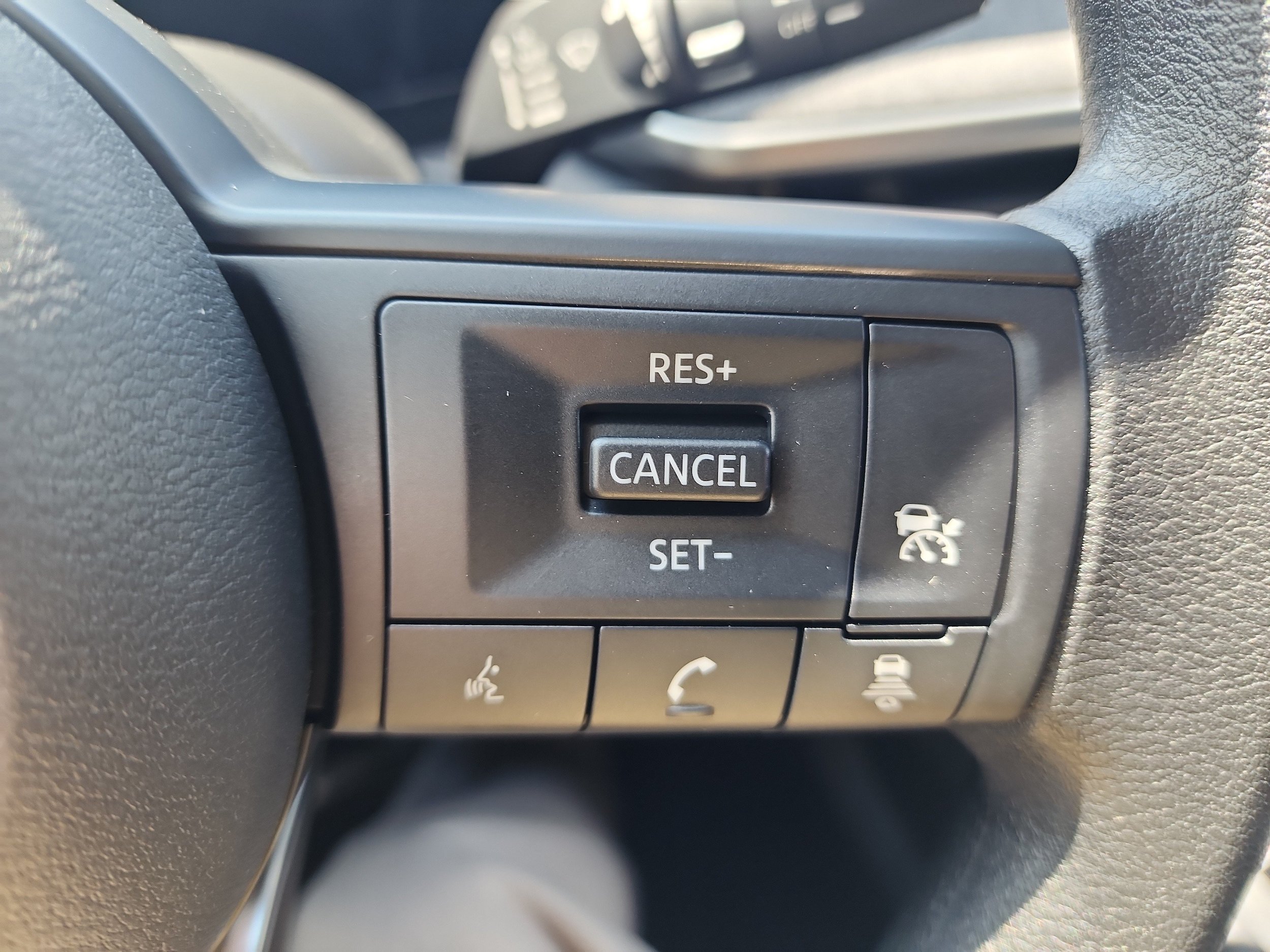 New 2026 Nissan Kicks SV AWD/4WD image 18