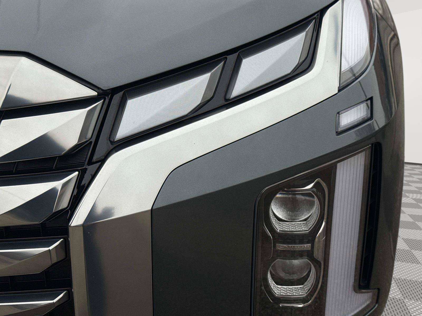 Used 2023 Hyundai Palisade Calligraphy image 10