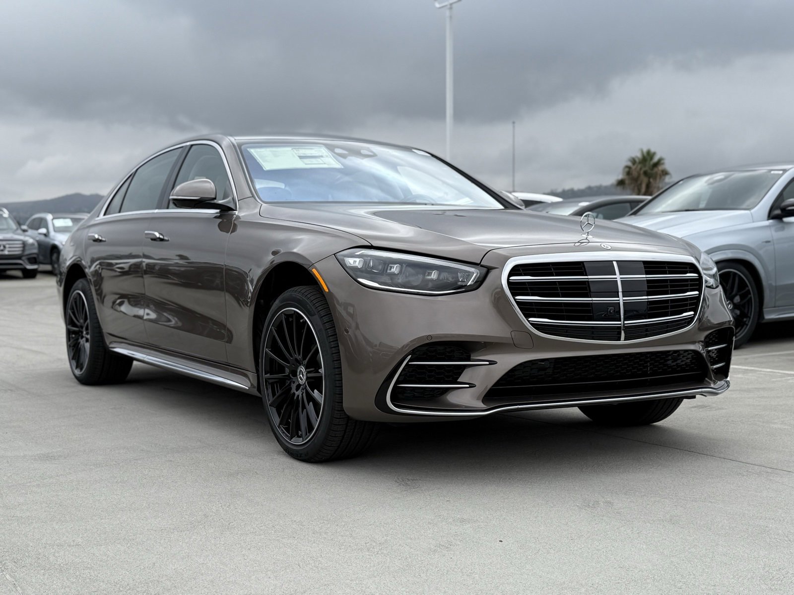 New 2026 Mercedes-Benz S 580 4MATIC Sedan image 2