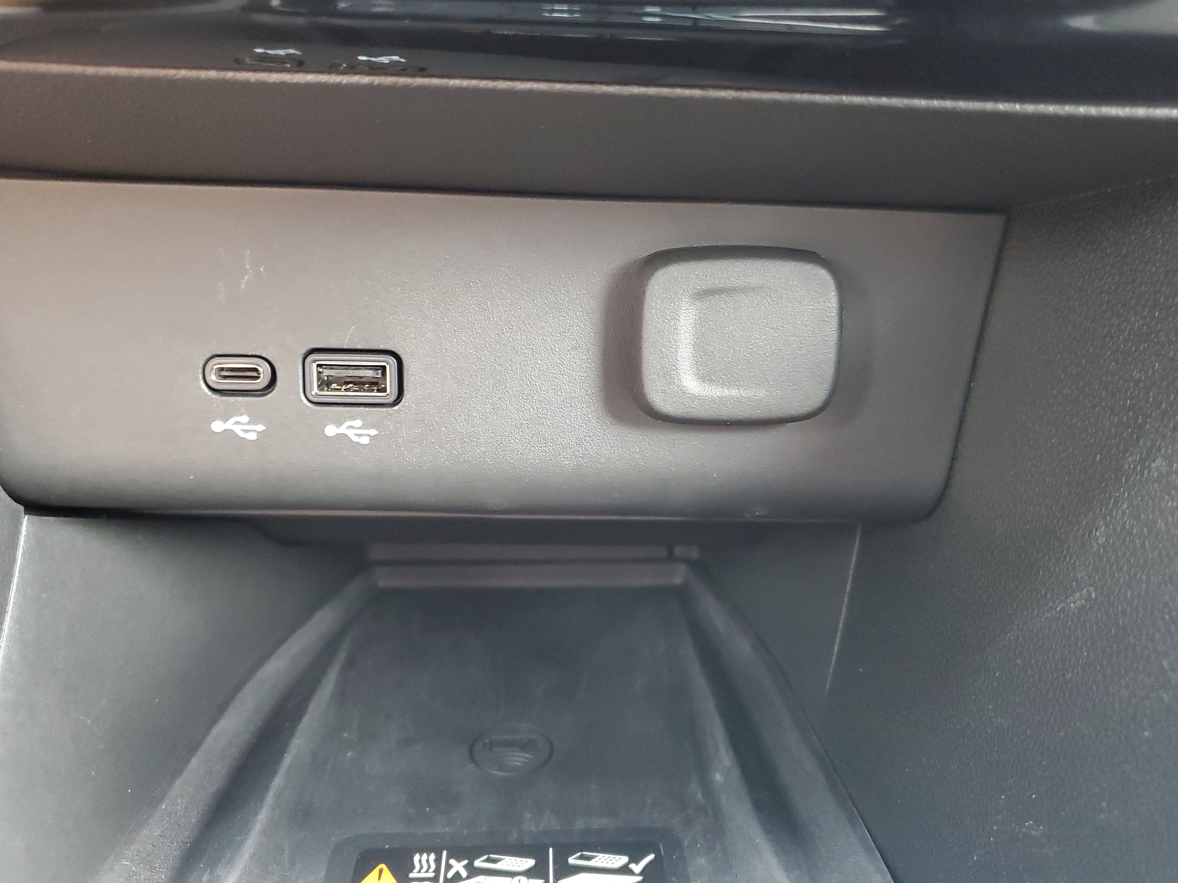 Used 2025 Buick Encore GX Sport Touring w/ Advanced Technology Package image 29