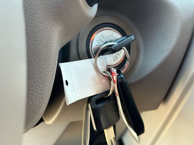 Used 2004 Nissan Quest SE w/ (SEA) Seat Pkg FWD image 18