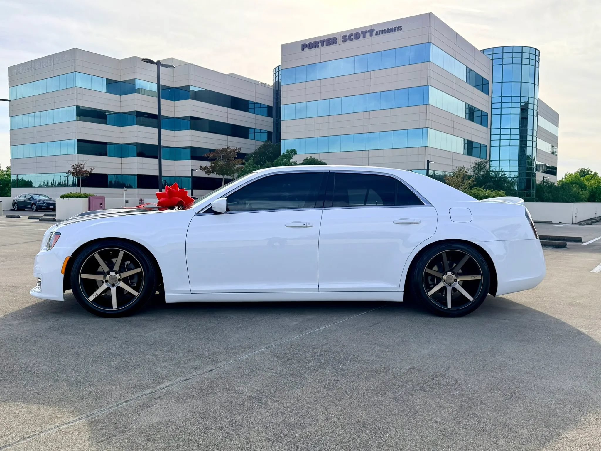 Used 2013 Chrysler 300 S RWD image 20
