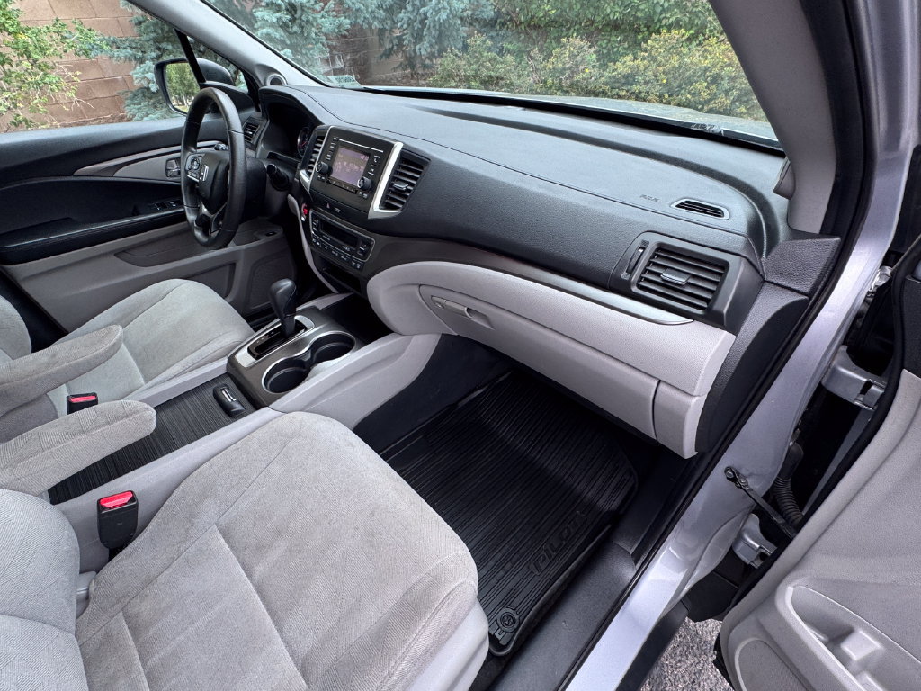 Used 2019 Honda Pilot LX image 39