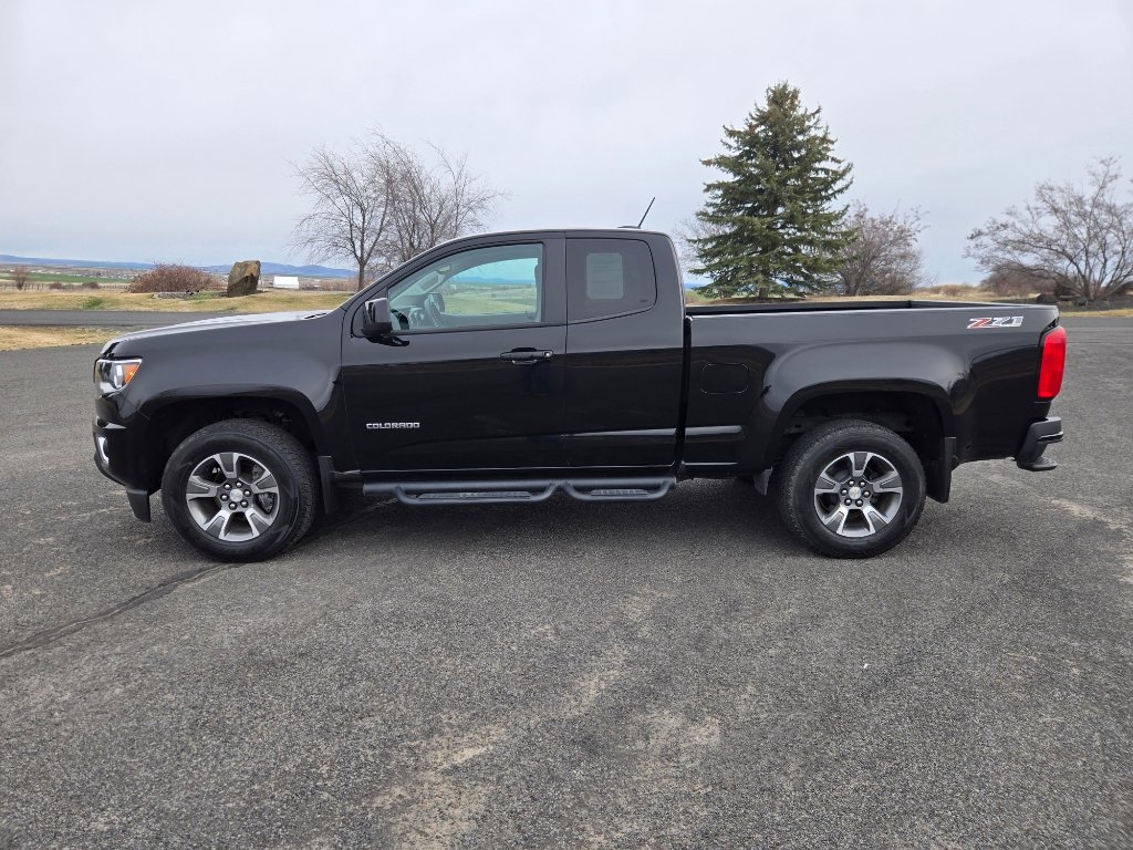 Used 2015 Chevrolet Colorado Z71 image 10