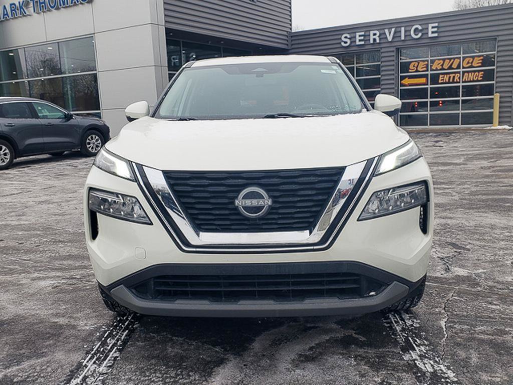 Used 2023 Nissan Rogue SV AWD/4WD image 2