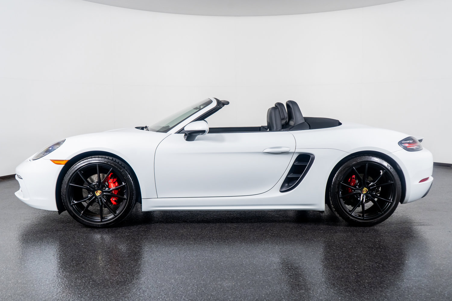 Used 2022 Porsche 718 Boxster S image 17