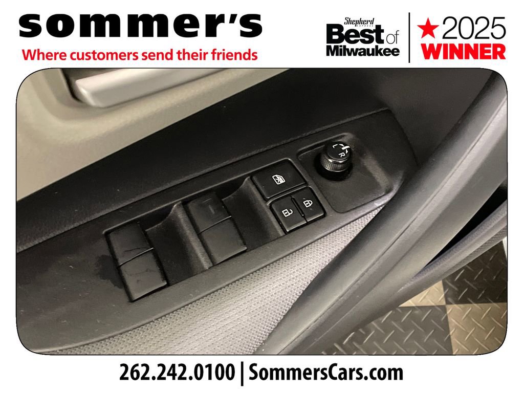 Used 2020 Toyota Corolla LE image 11