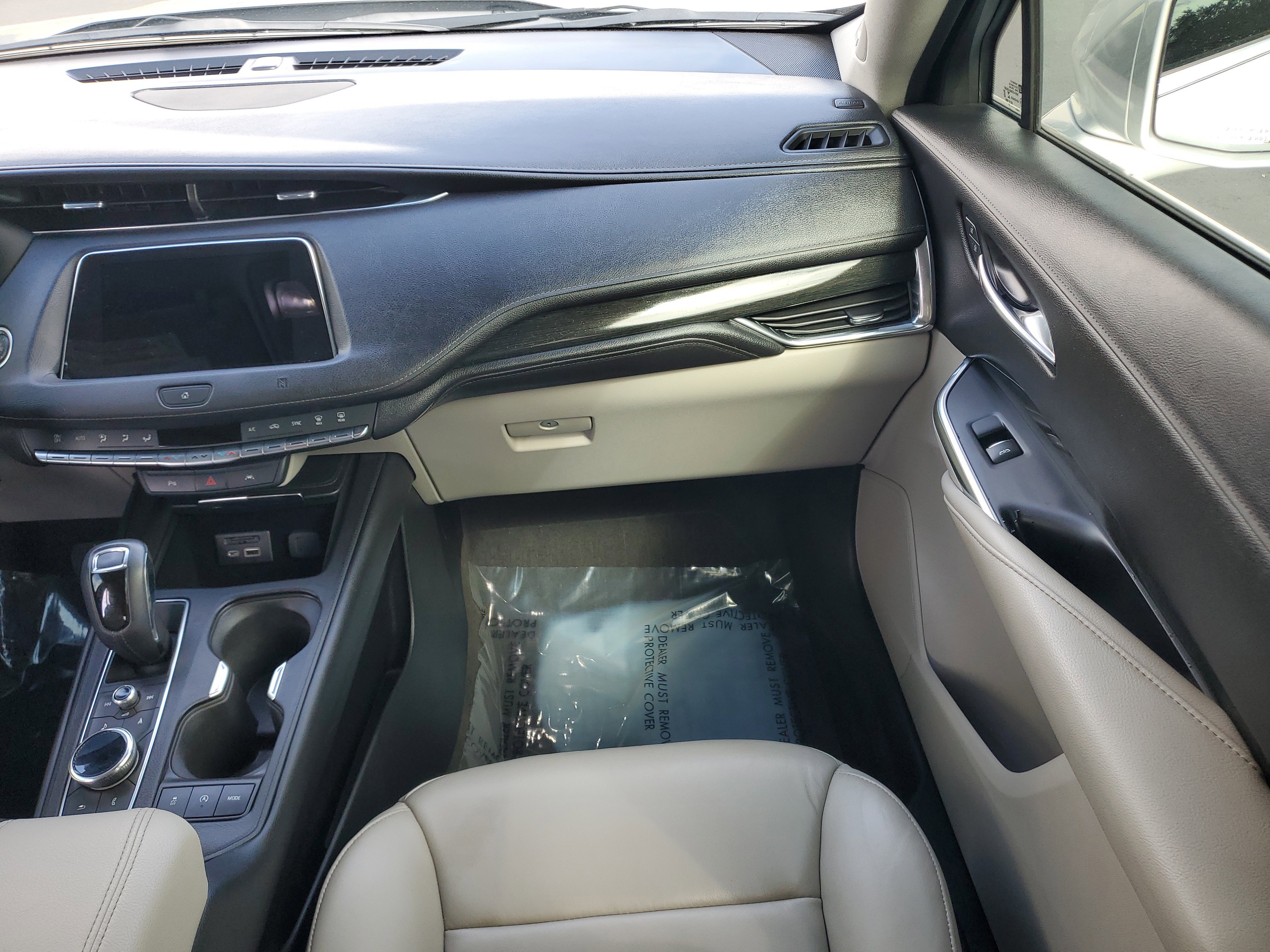 Used 2019 Cadillac XT4 Premium Luxury w/ Driver Awareness Package image 15