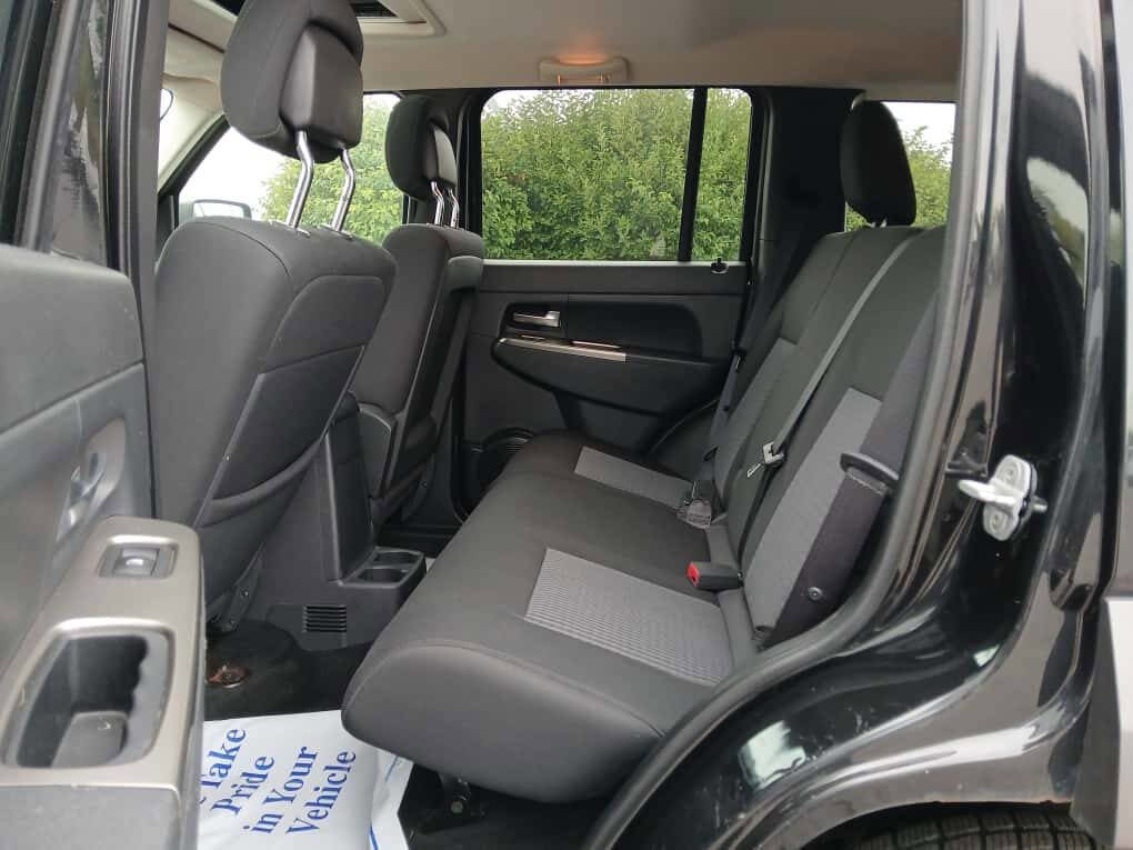 Used 2011 Jeep Liberty Renegade image 15