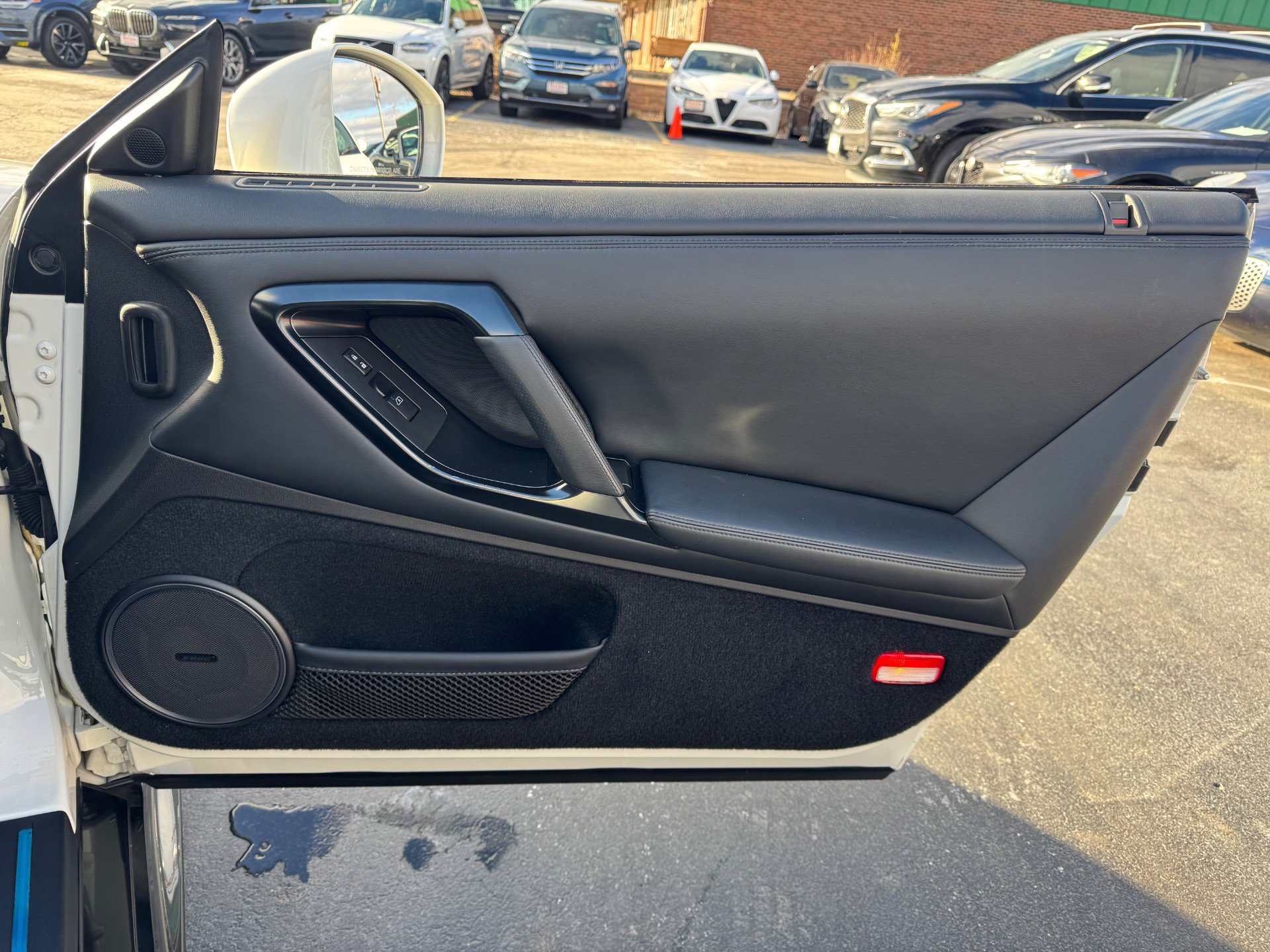 Used 2019 Nissan GT-R Premium image 27