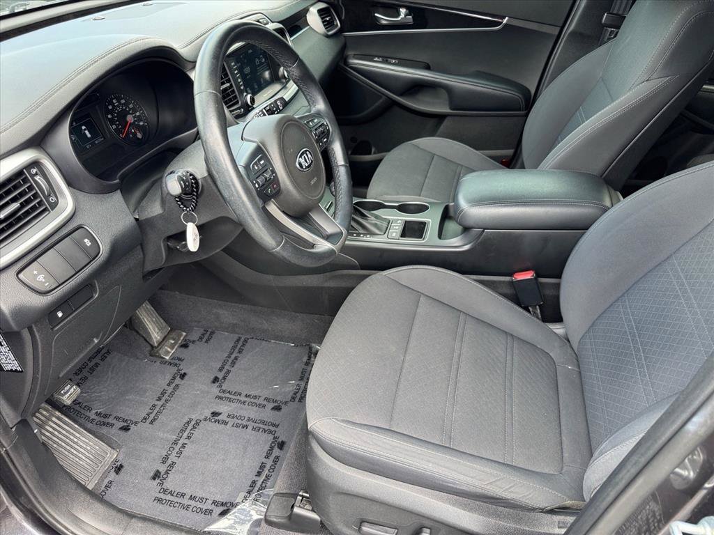Used 2017 Kia Sorento AWD w/ LX Convenience Package image 10