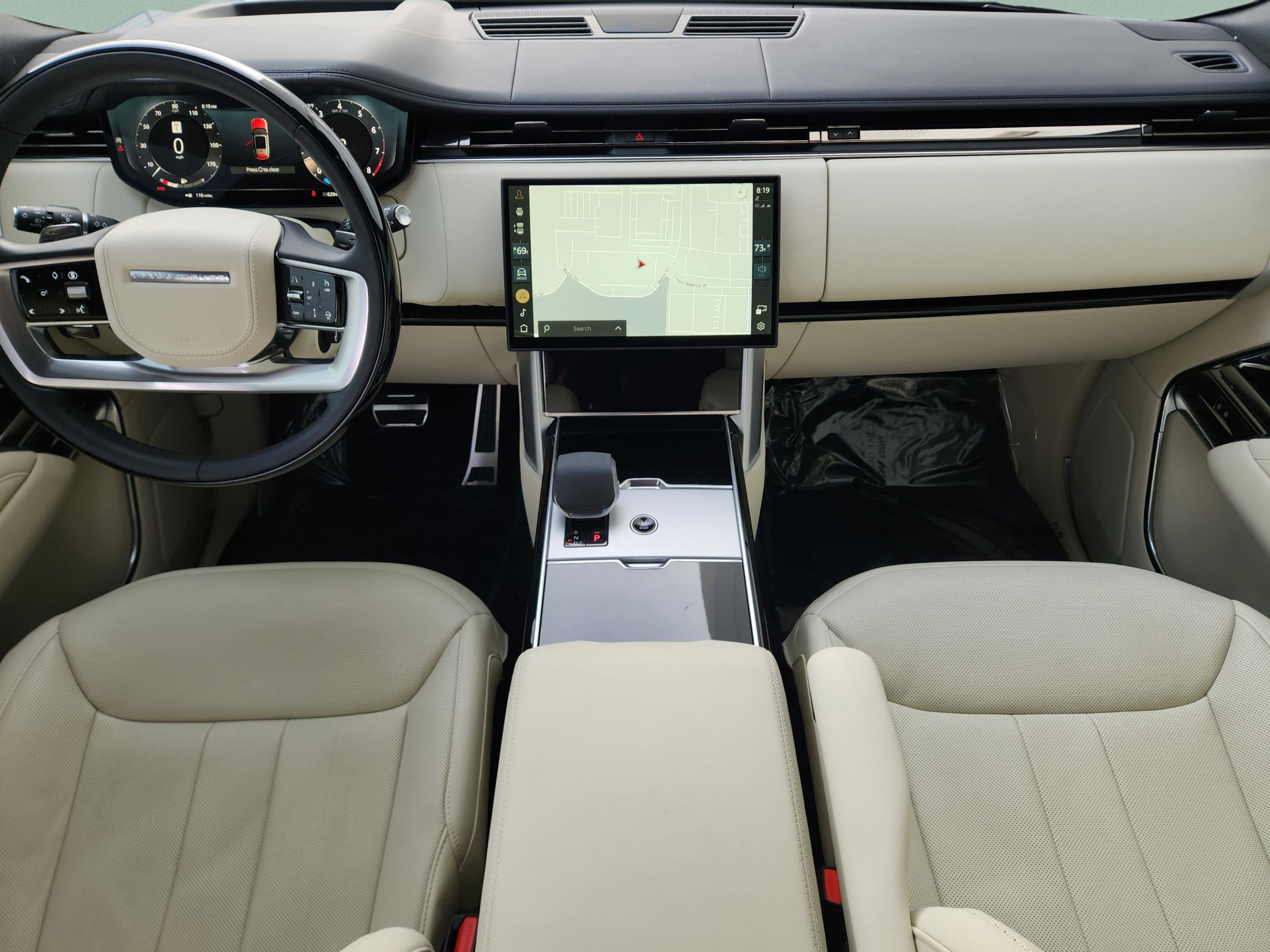 Certified 2025 Land Rover Range Rover SE image 22