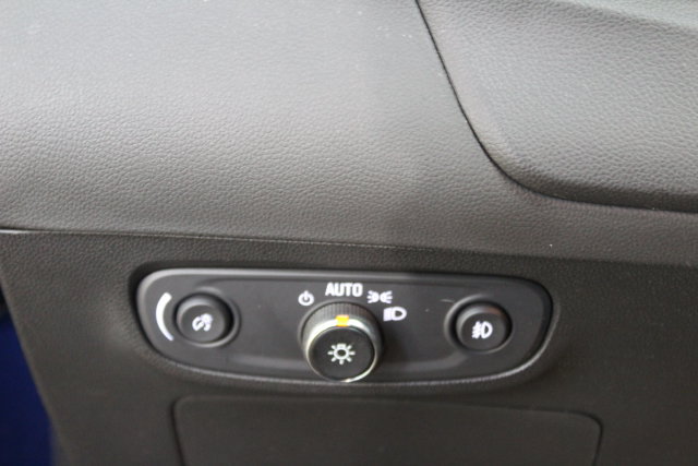 Used 2023 Buick Encore GX Preferred w/ Cold Weather Comfort Package FWD image 15