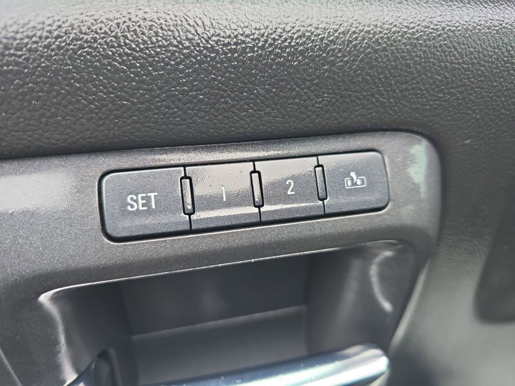 Used 2015 Chevrolet Silverado 1500 LTZ w/ LTZ Plus Package image 16