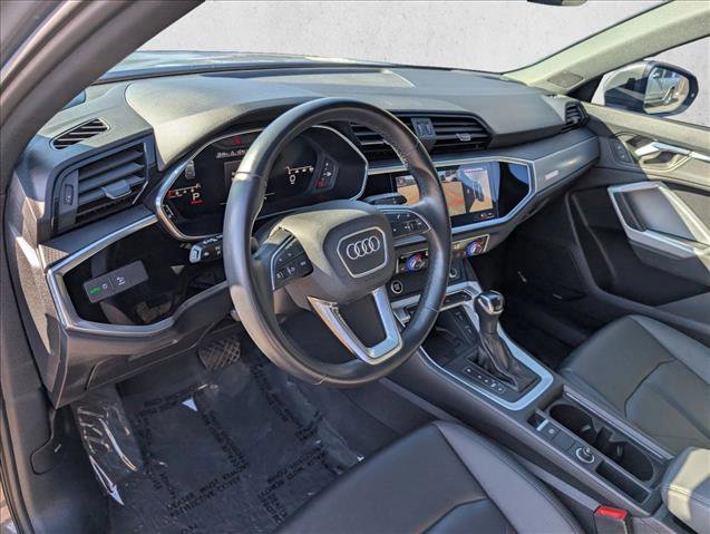 Used 2022 Audi Q3 2.0T Premium Plus w/ Premium Plus Package image 17