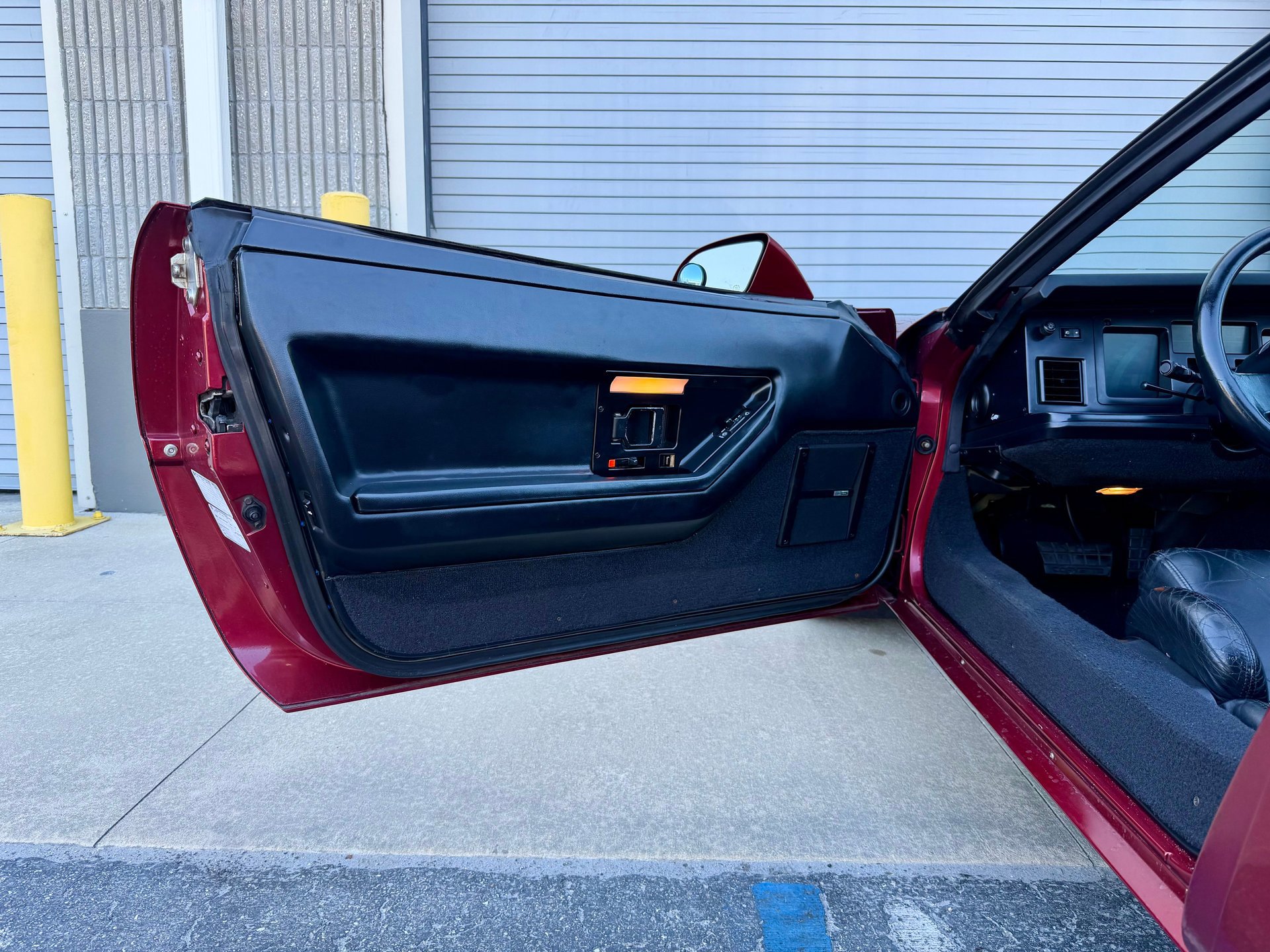 Used 1989 Chevrolet Corvette Coupe RWD image 36