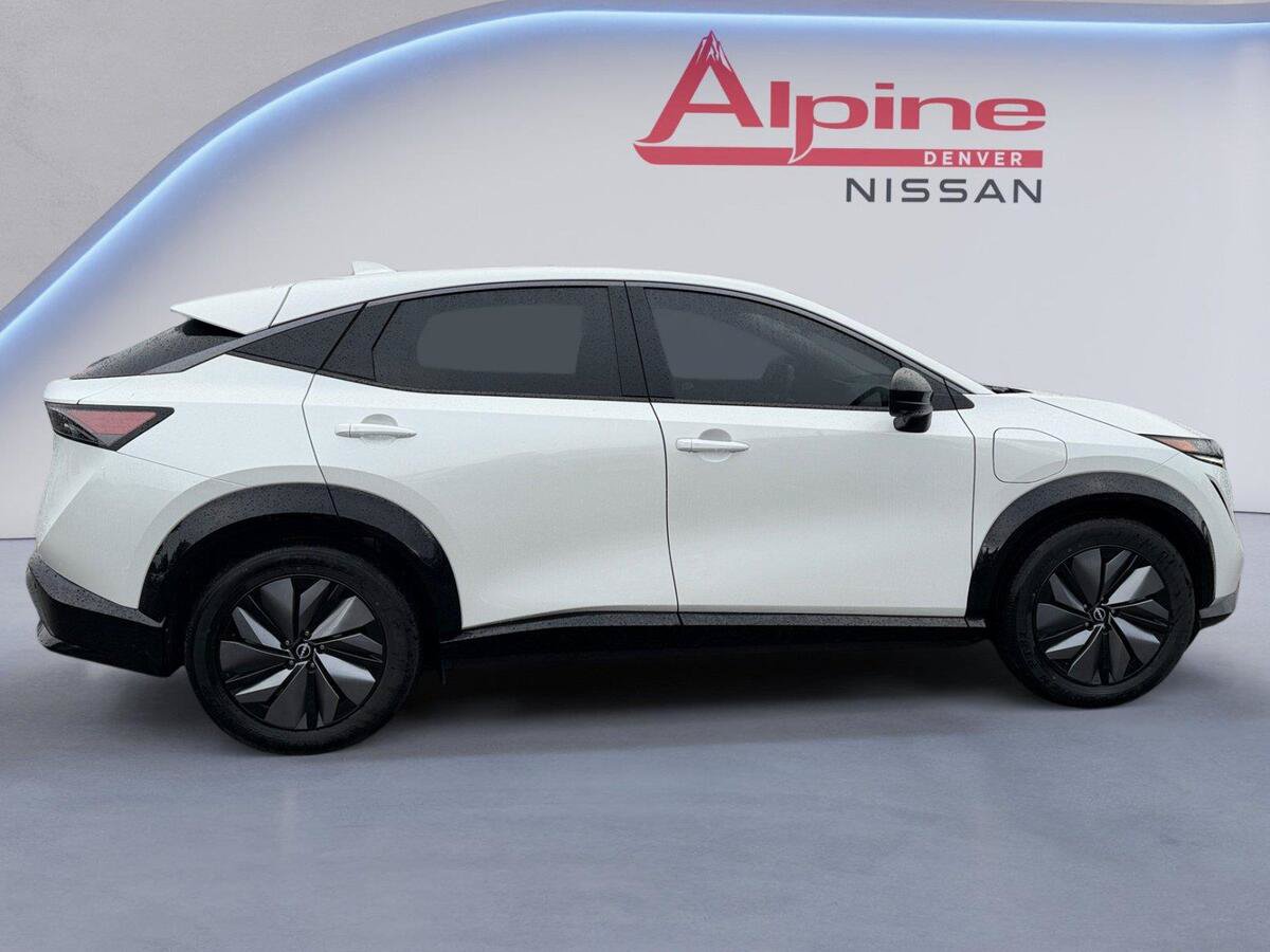 Used 2025 Nissan Ariya AWD image 6