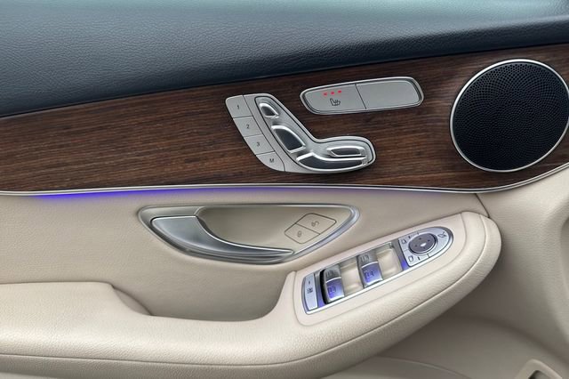 Used 2022 Mercedes-Benz GLC 300 image 11