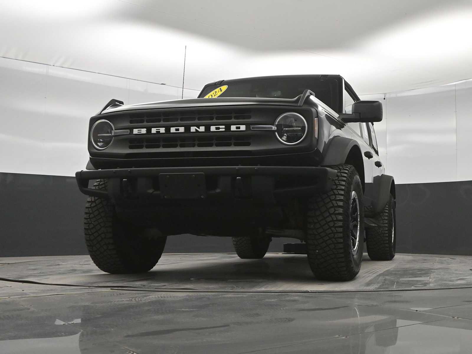 Used 2024 Ford Bronco Black Diamond w/ Sasquatch Package AWD/4WD image 34