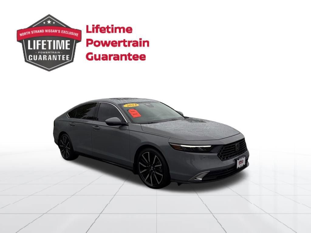Used 2024 Honda Accord Touring image 10