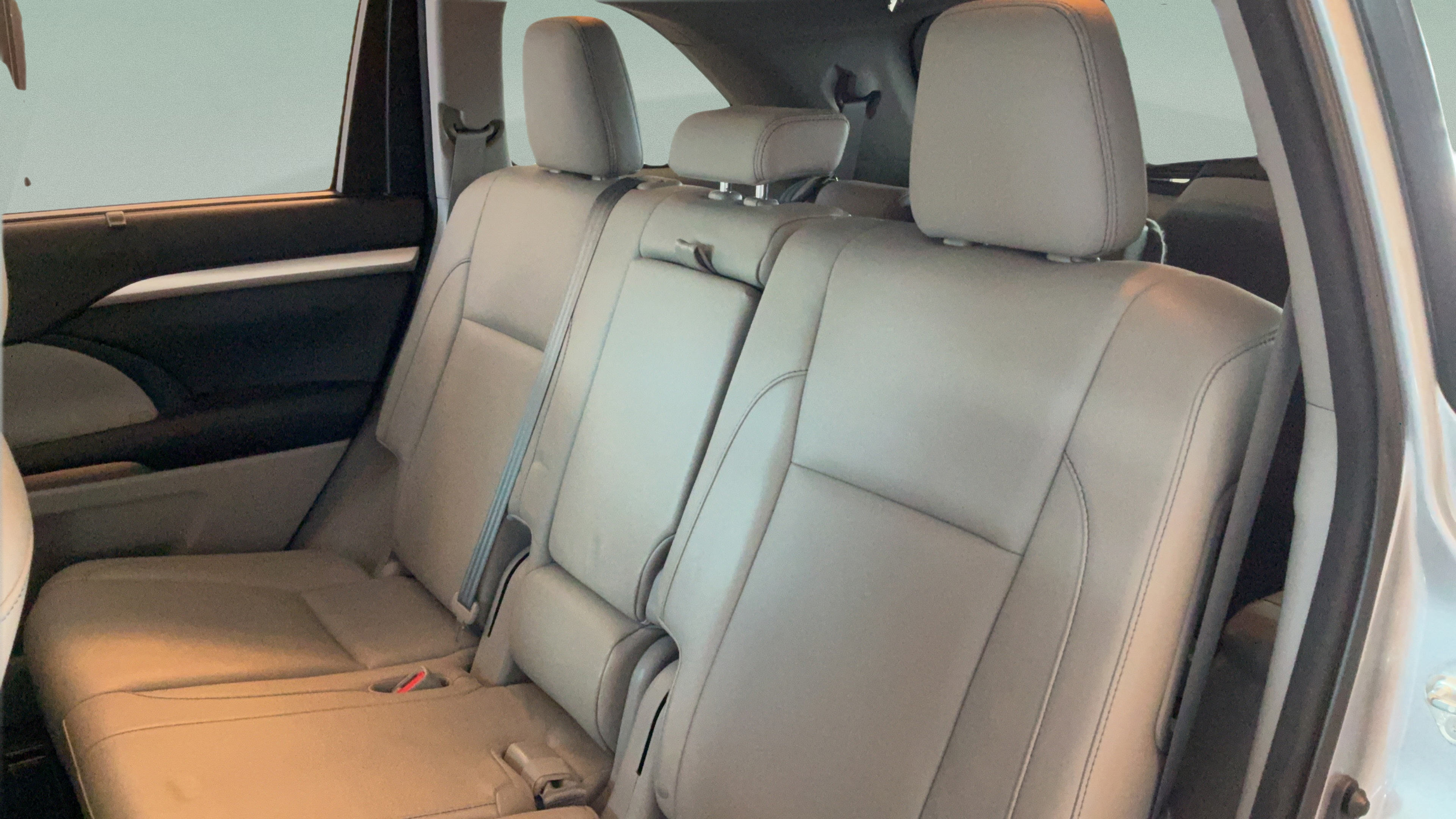 Used 2015 Toyota Highlander XLE AWD/4WD image 30