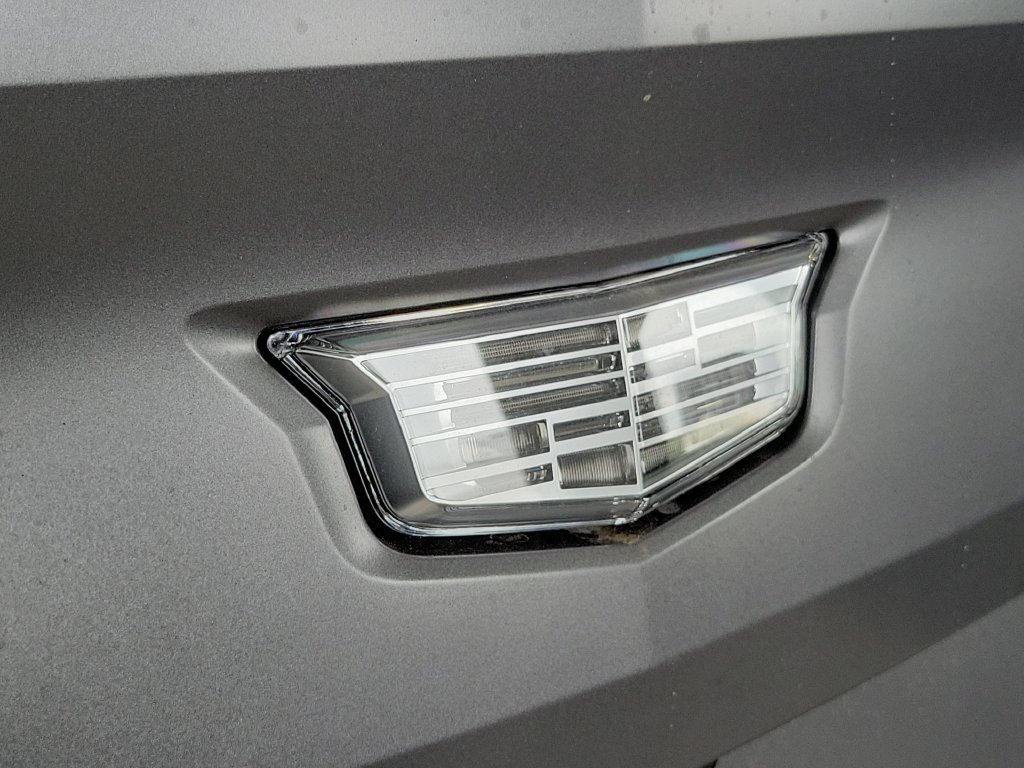 New 2026 Cadillac Escalade IQL Sport 1 w/ LPO, ONYX Package AWD/4WD image 6