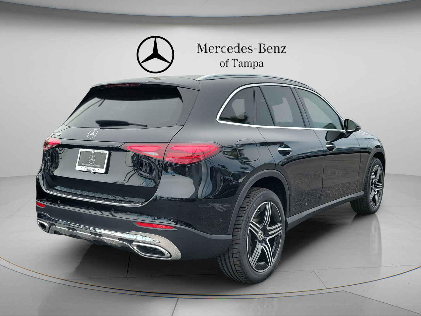 New 2027 Mercedes-Benz GLC 300 image 3