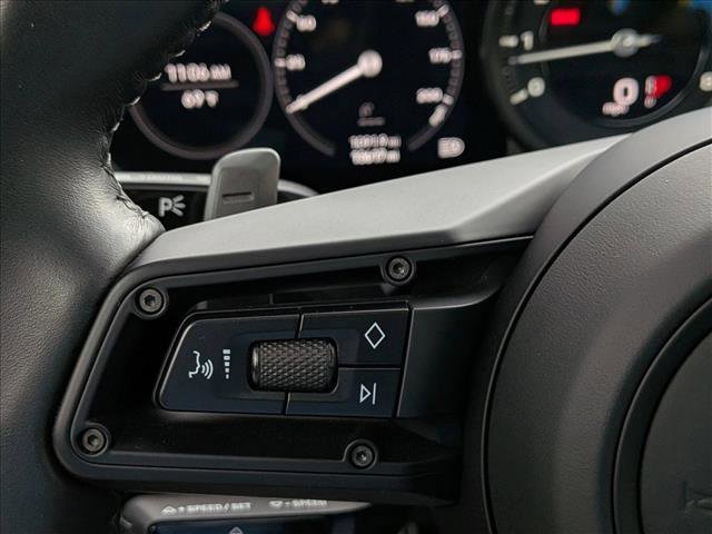 Used 2023 Porsche 911 Carrera T image 18