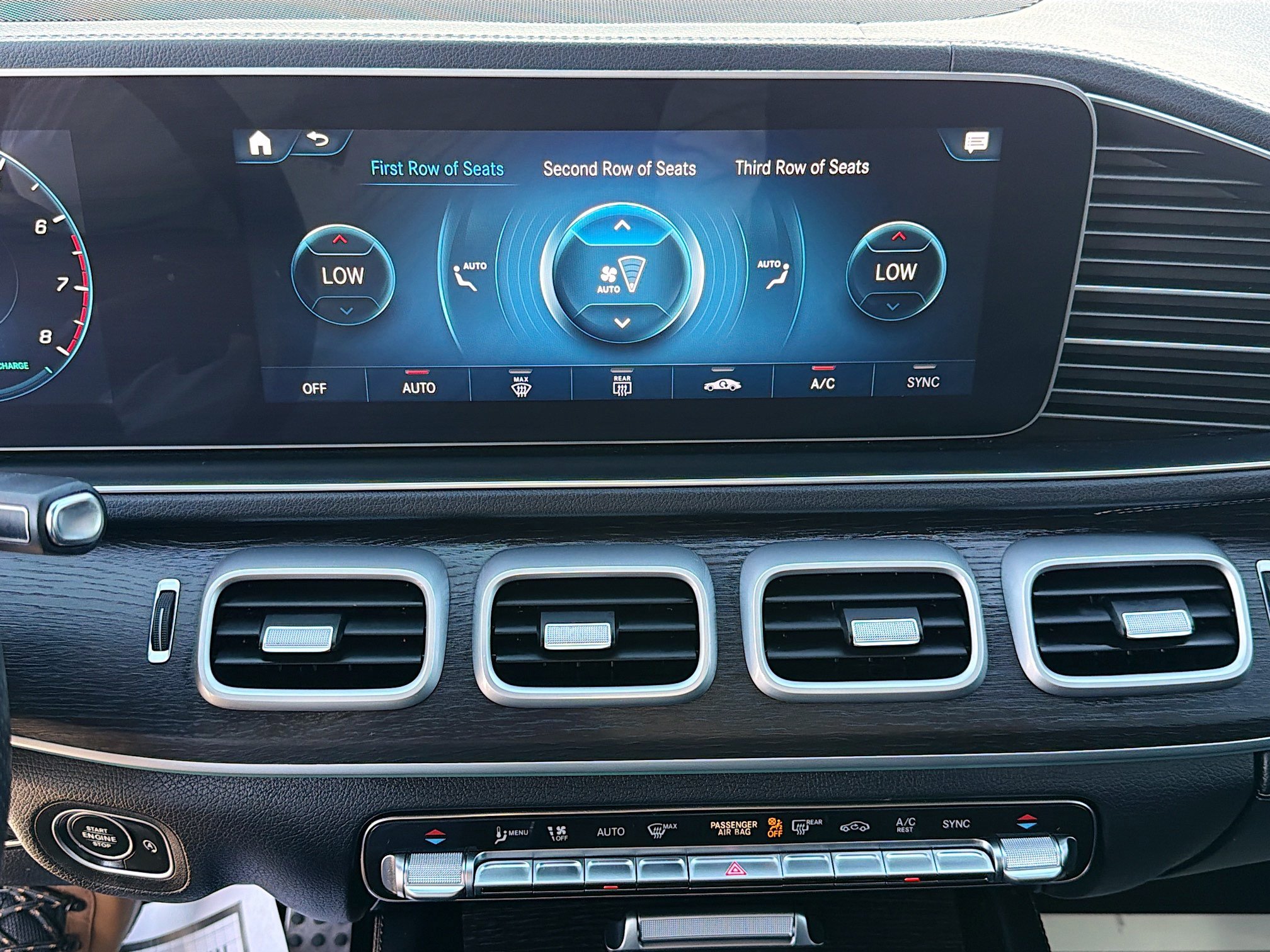 Used 2021 Mercedes-Benz GLS 580 4MATIC image 35