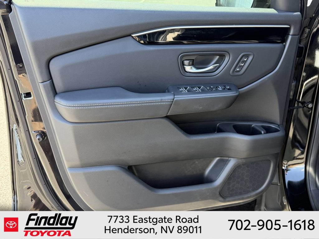 Used 2025 Honda Pilot Touring image 20