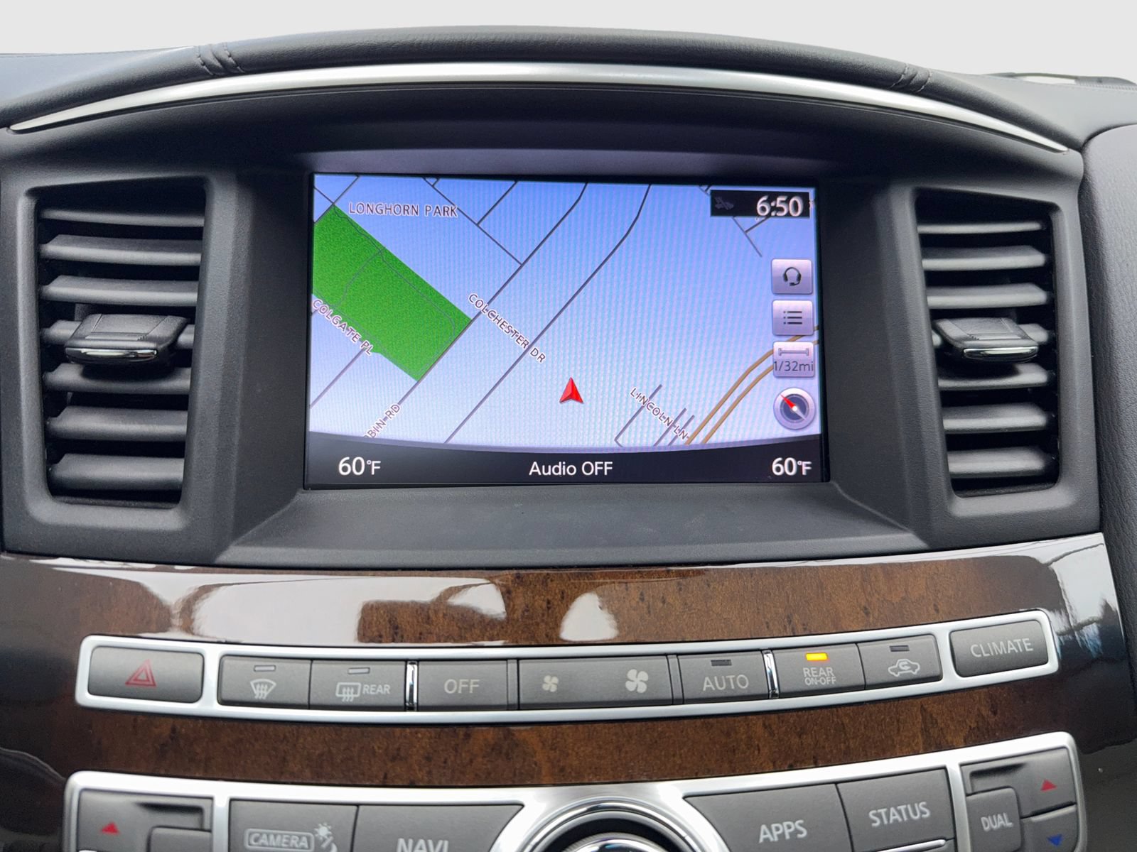 Used 2017 INFINITI QX60 FWD w/ Deluxe Technology Package image 27