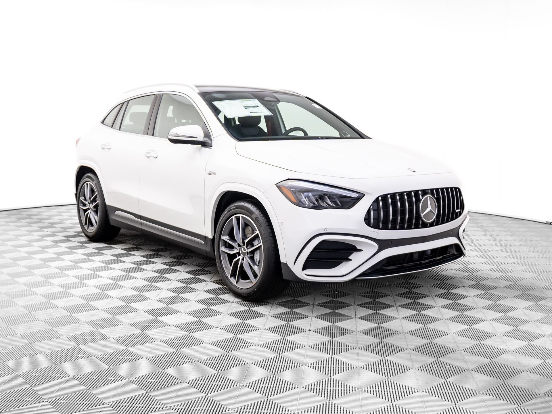 New 2026 Mercedes-Benz GLA 35 AMG 4MATIC image 7
