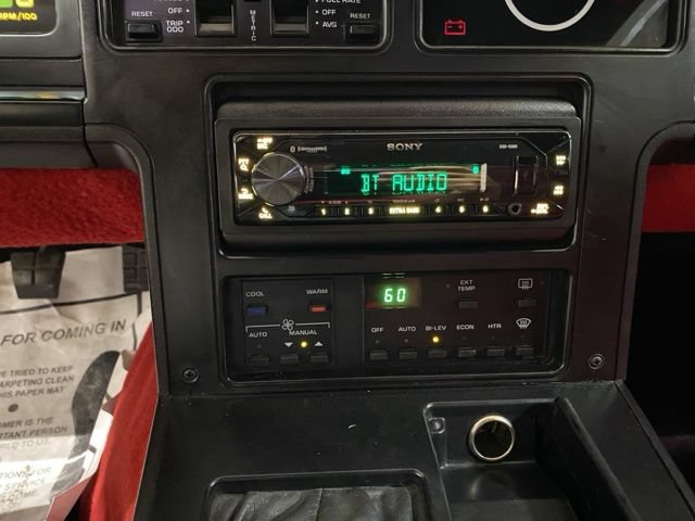 Used 1989 Chevrolet Corvette Coupe RWD image 16