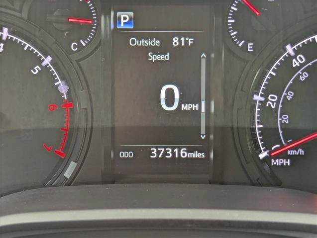 Used 2022 Toyota 4Runner SR5 AWD/4WD image 11
