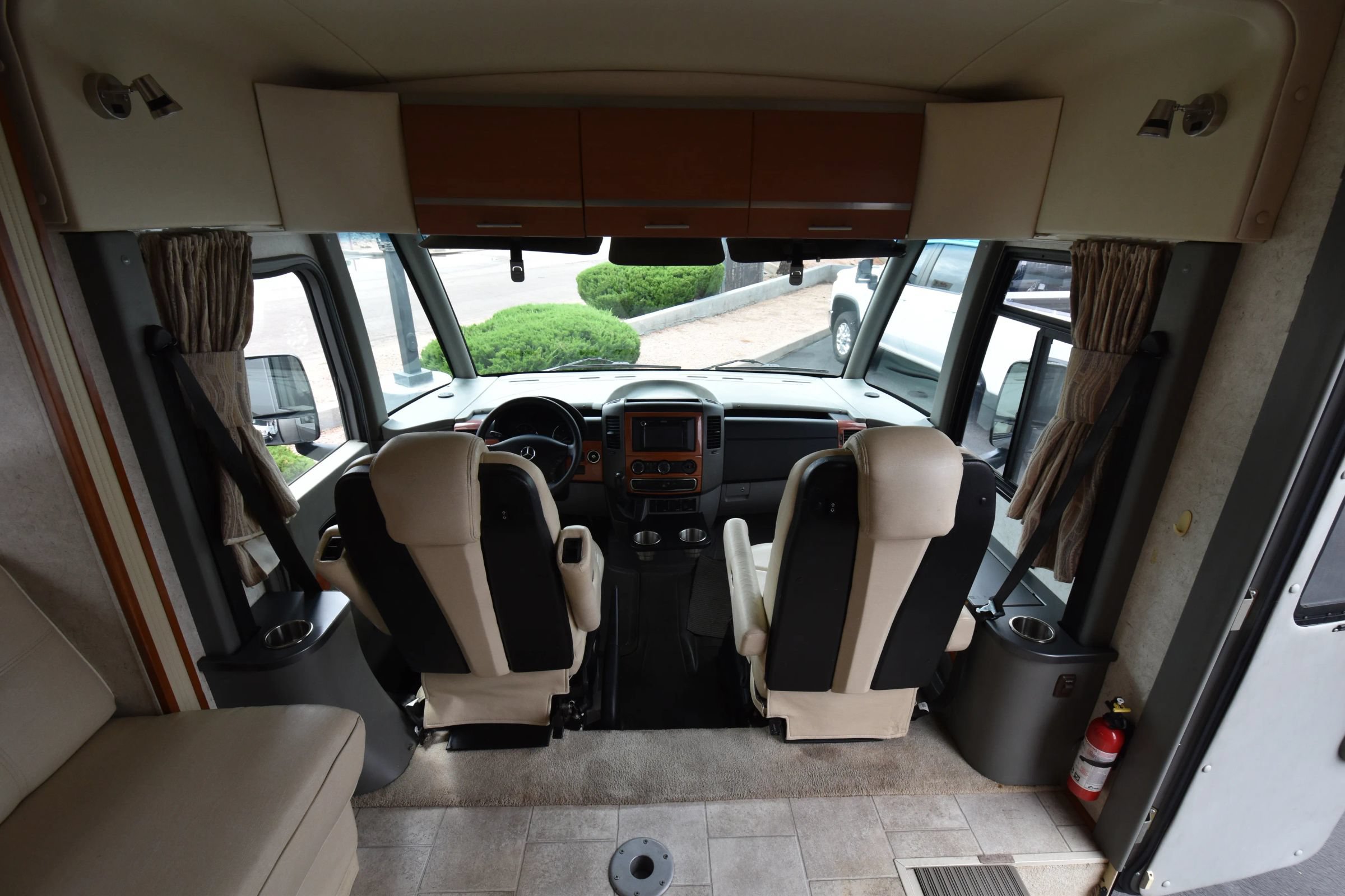 Used 2010 Mercedes-Benz Sprinter 3500 image 11