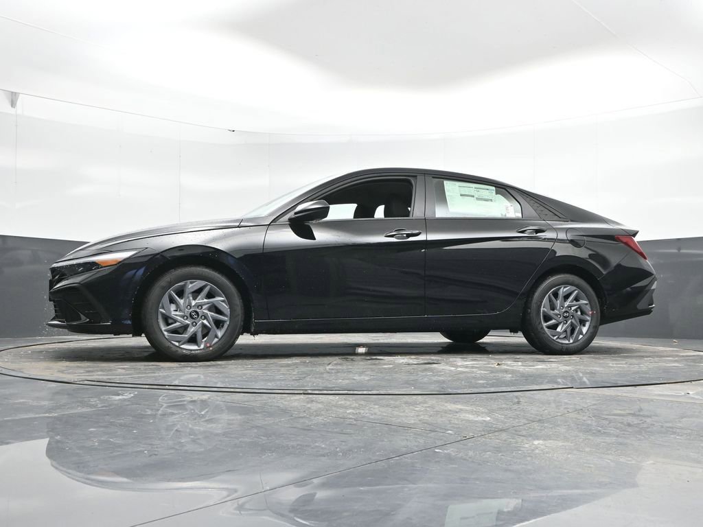 New 2026 Hyundai Elantra Blue image 47