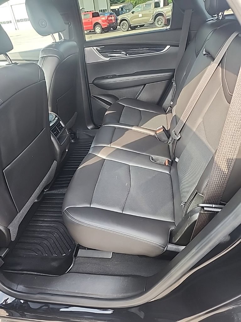 Used 2023 Cadillac XT5 Premium Luxury AWD/4WD image 17