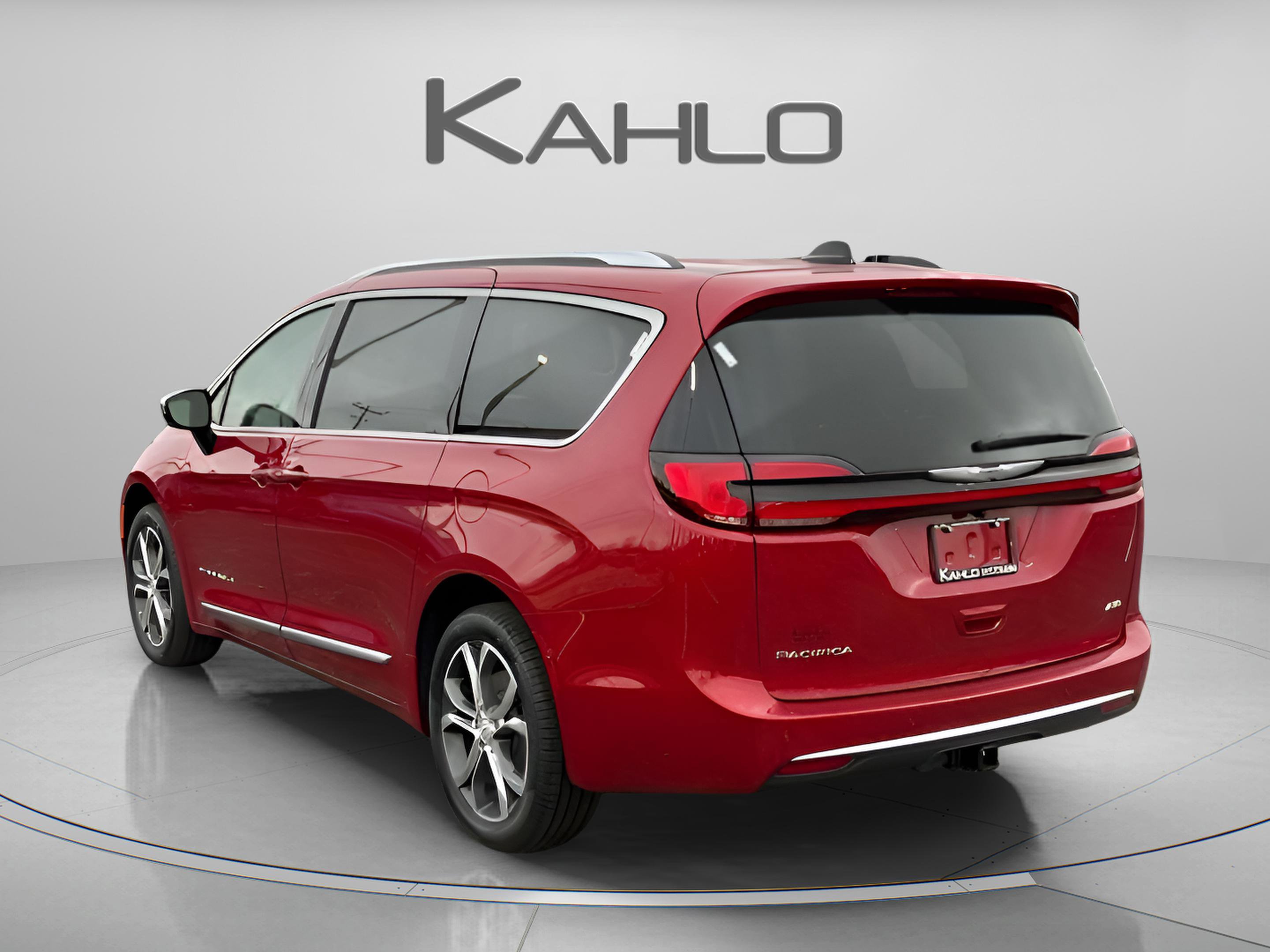 New 2026 Chrysler Pacifica Pinnacle image 3