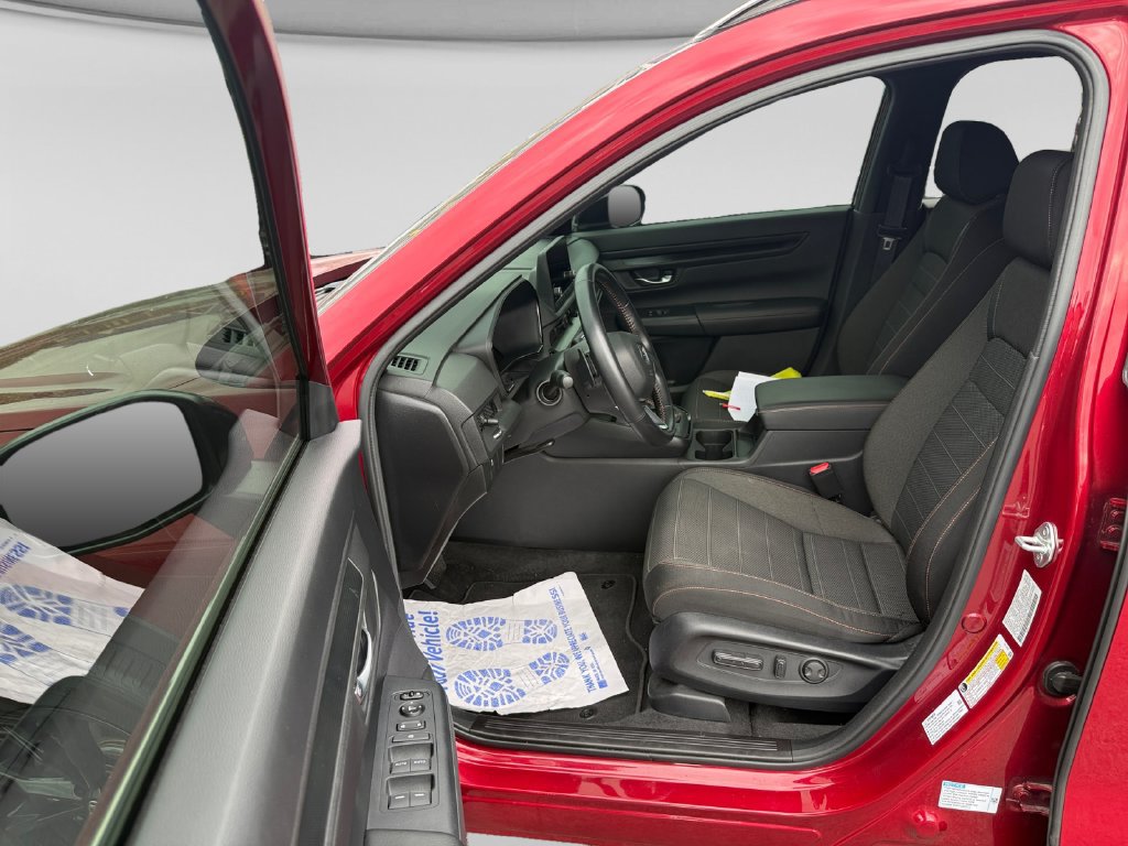Used 2025 Honda CR-V Sport image 17