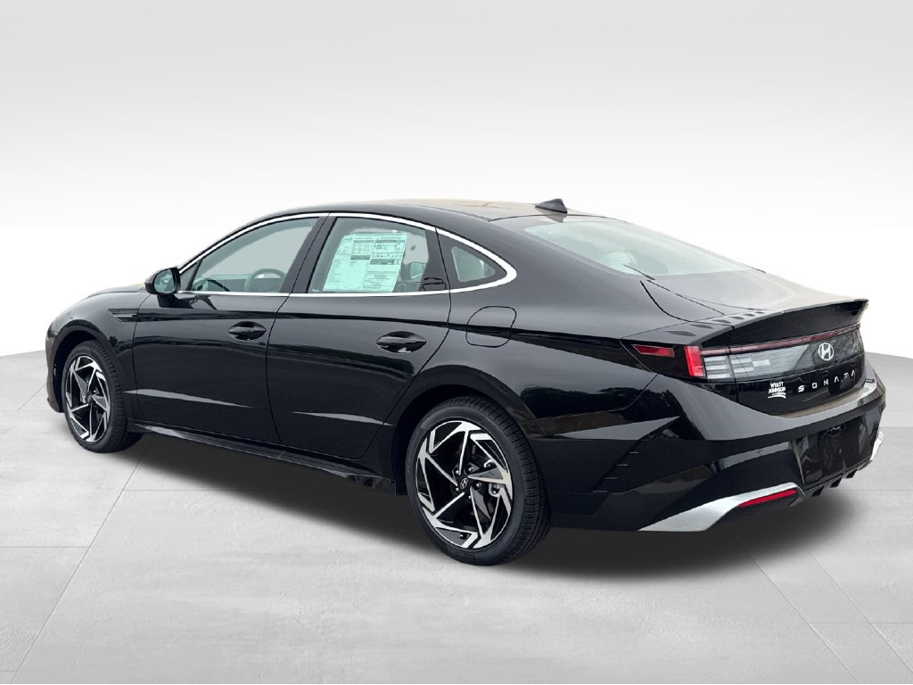 New 2026 Hyundai Sonata SEL FWD image 3