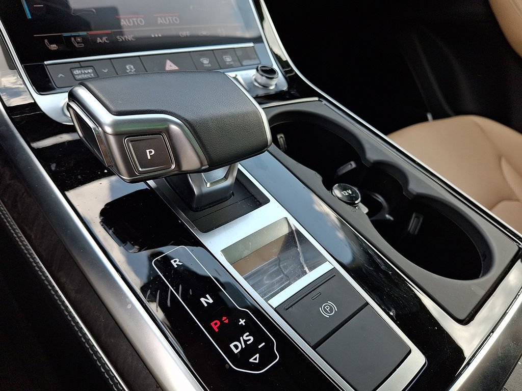 Certified 2025 Audi Q8 Premium Plus w/ Premium Plus Package AWD/4WD image 16