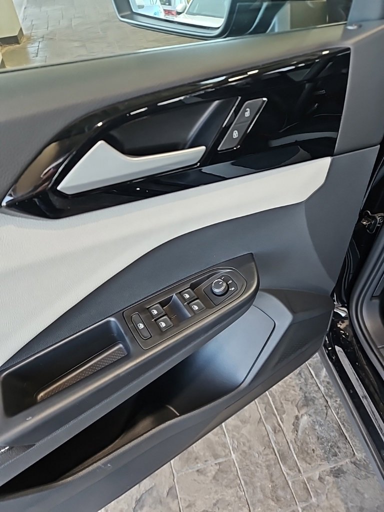 New 2026 Volkswagen Taos S image 26