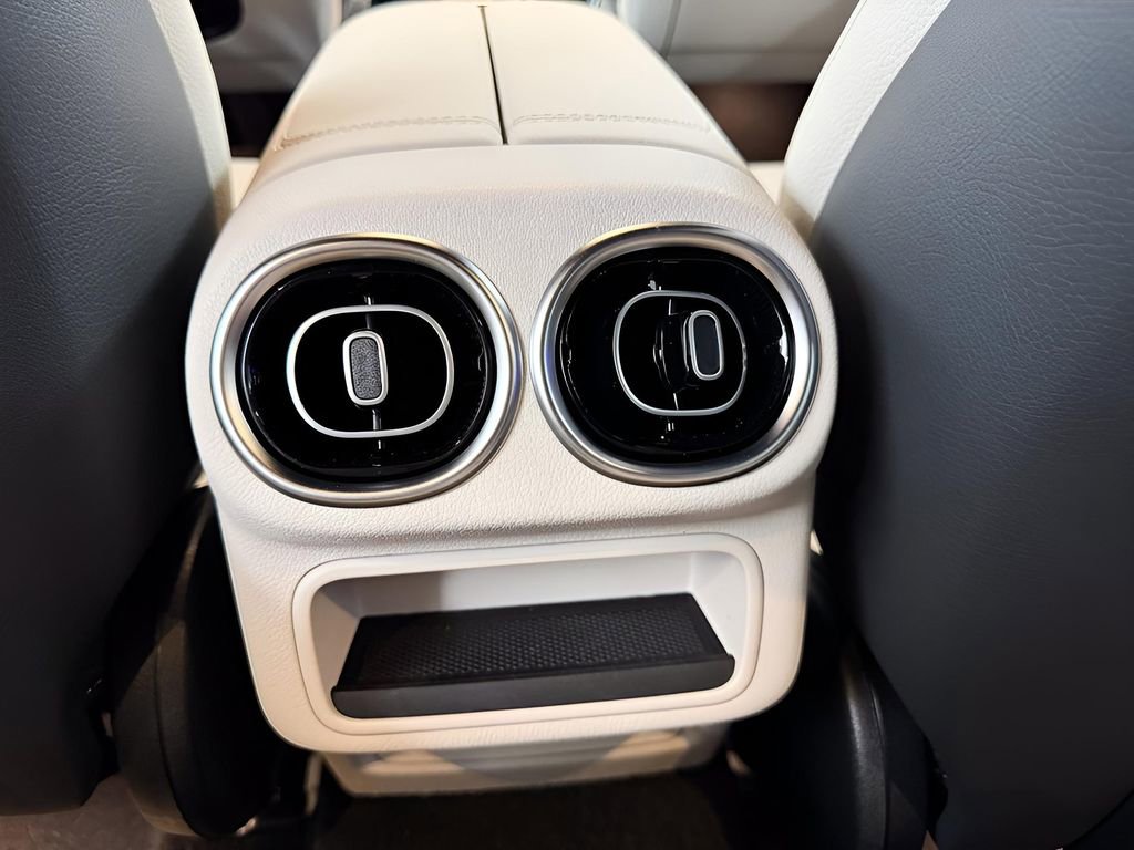 Used 2025 Mercedes-Benz GLC 300 GLC 300 image 14